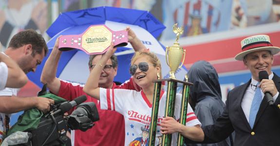 emag4_eating_contest_nathan_famous_miki_sudor_800.jpg
